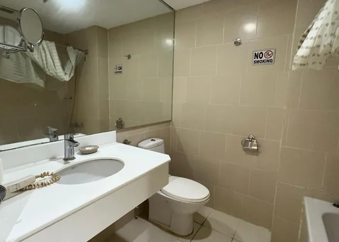 Apartment 9th Floor Deluxe Cozy Staycation Antel Residences