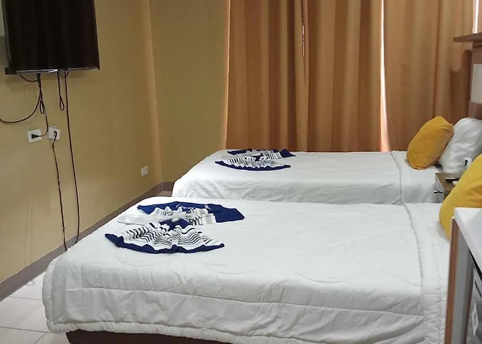 9th Floor Deluxe Cozy Staycation Antel Residences *